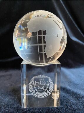 🖤 Crystal  Paperweight "THE WORLD GLOBE” On Stand - Etched Harvard University
